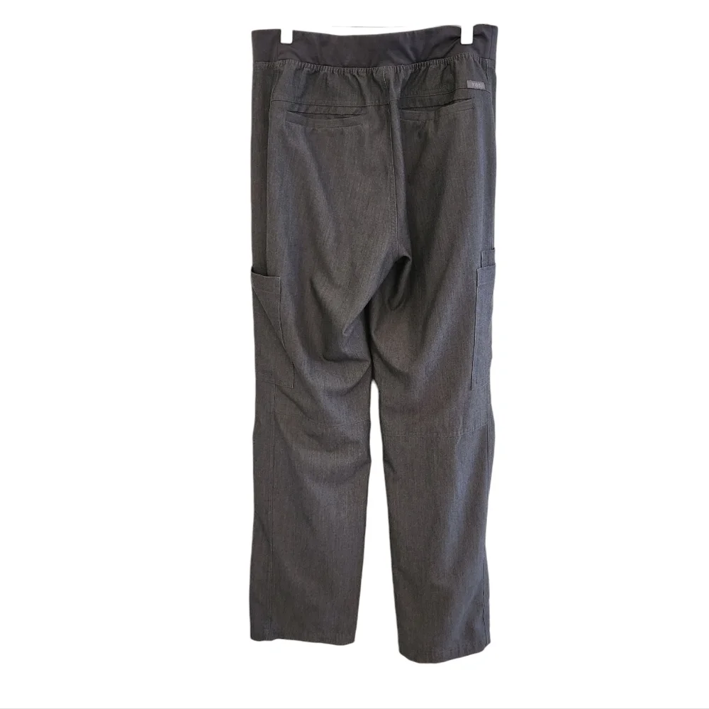 💜 FIGS Axim Men's Gray Cargo Scrub Pants